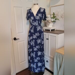 Lulus Women's Navy Floral Wrap Maxi Dress Medium